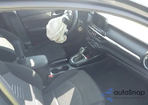 2019 Kia Forte S from USA, damaged, VIN 3KPF34AD3KE072539